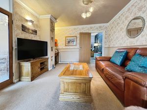 Lounge- click for photo gallery